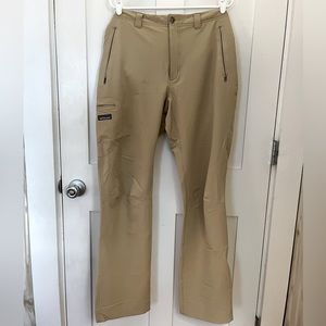 Like new men’s waterproof Patagonia pants